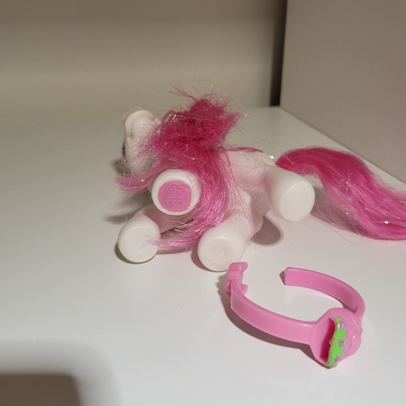 My Little Pony Strawberry Swirl Glitter Celebration Figure Pink White - Picture 2 of 4